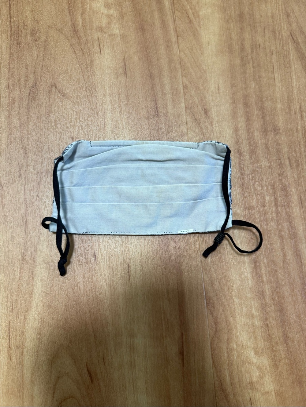 Fabletics Face Mask - Picture 2 of 2